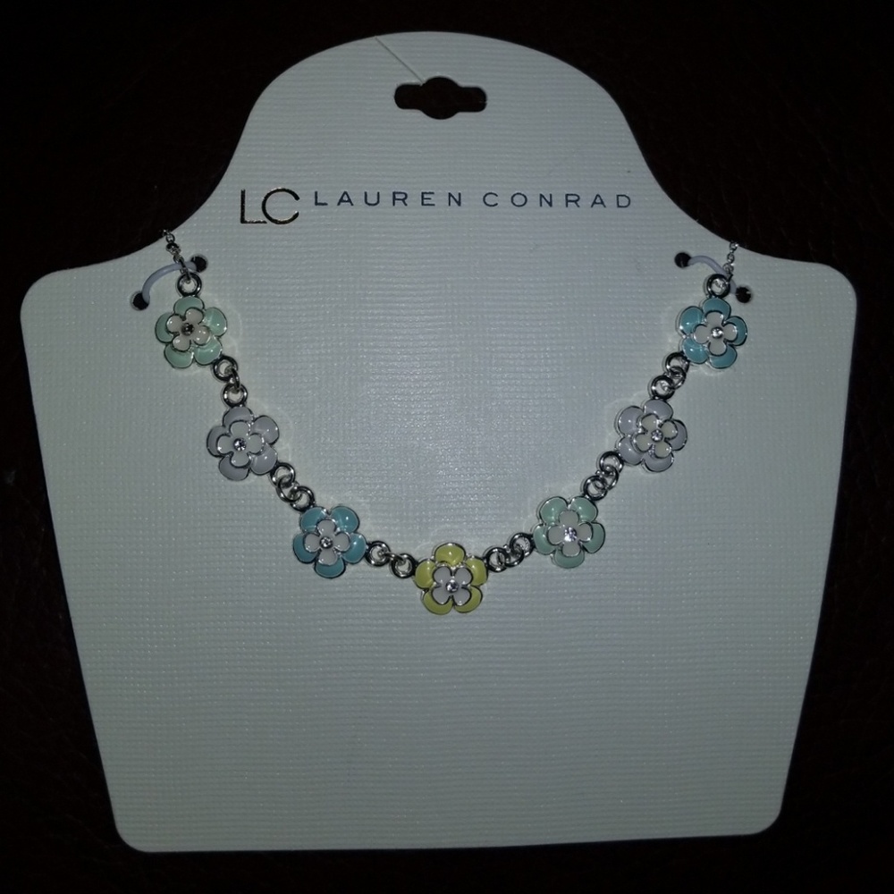 LC lauren conrad dainty flower necklace